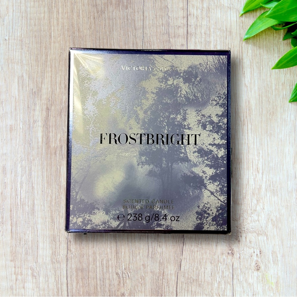 Victoria’s Secret FROSTBRIGHT Scented Candle